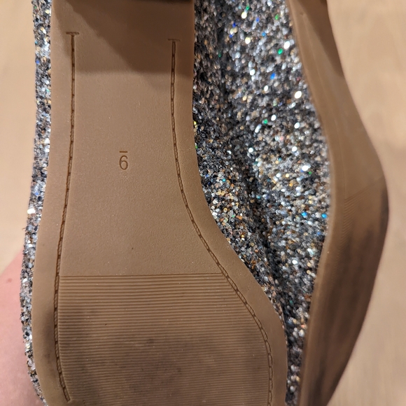 Glitter Block Heel Pumps - Picture 3 of 11